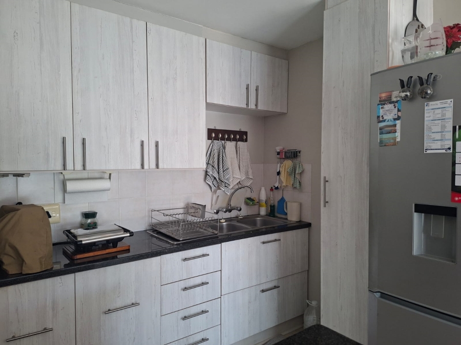 2 Bedroom Property for Sale in Hartenbos Central Western Cape